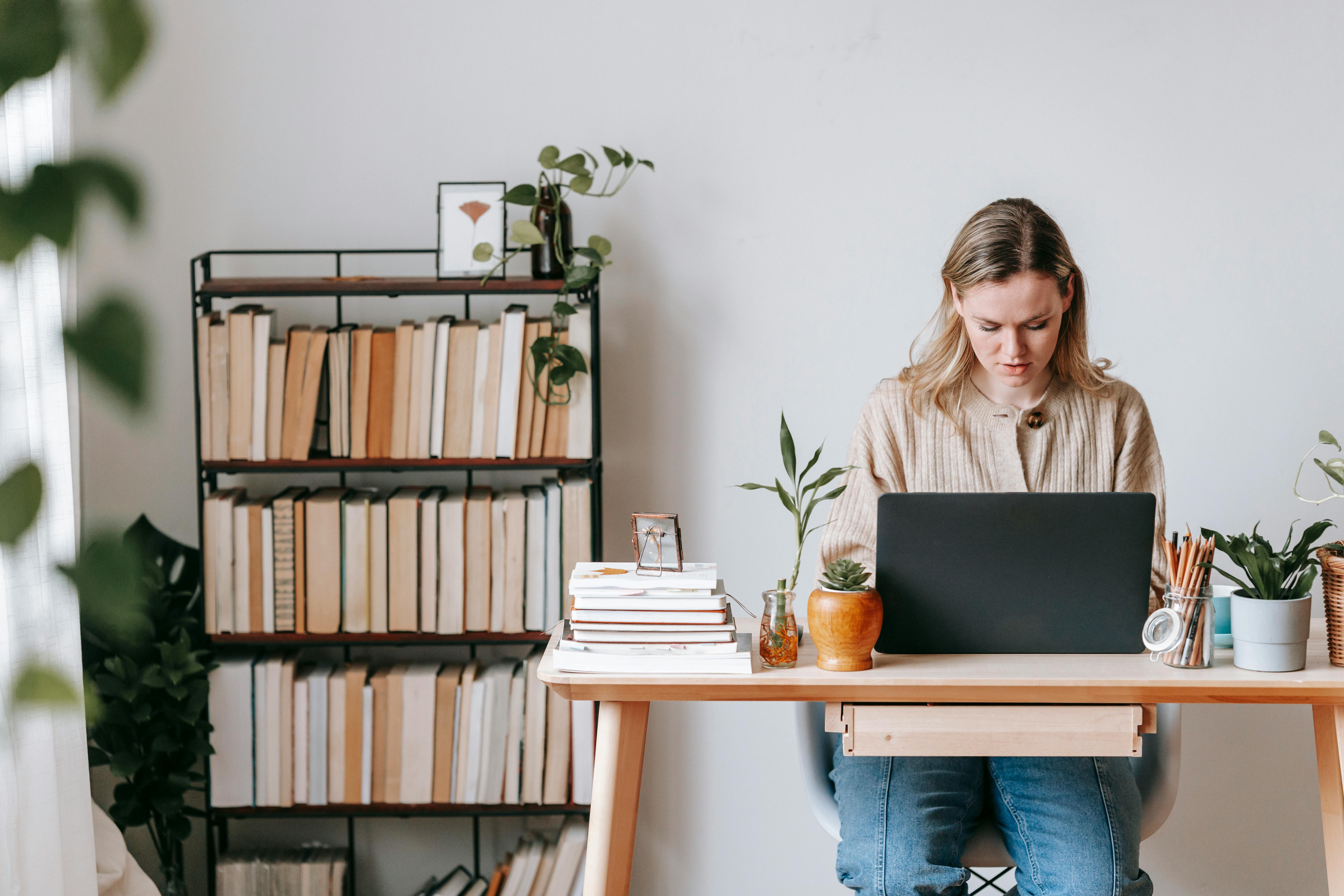 Freelancer am Laptop